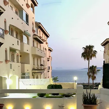 The Pearl Of Pinacho - Front & Swimming Pool Διαμέρισμα *